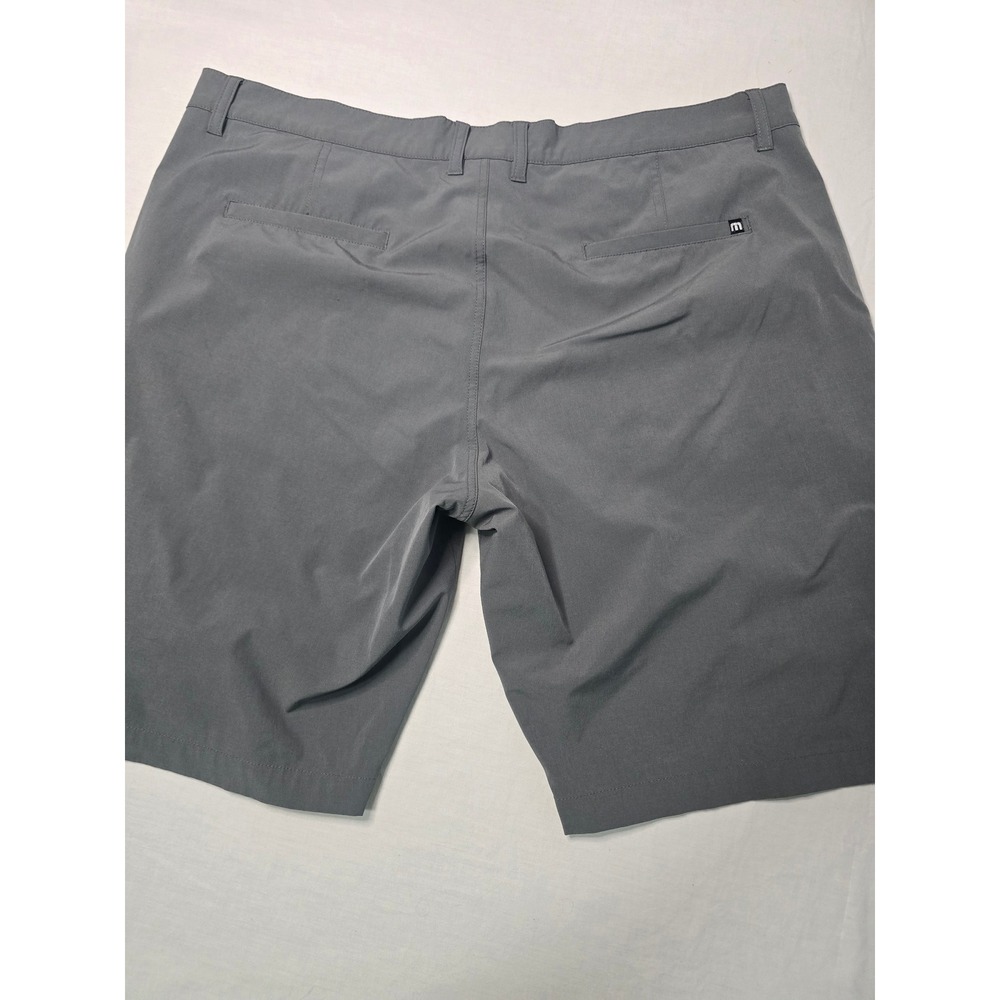 TravisMathew Beck Mens Gray Performance Golf Chino Shorts Size 40 Stretch - Picture 3 of 8